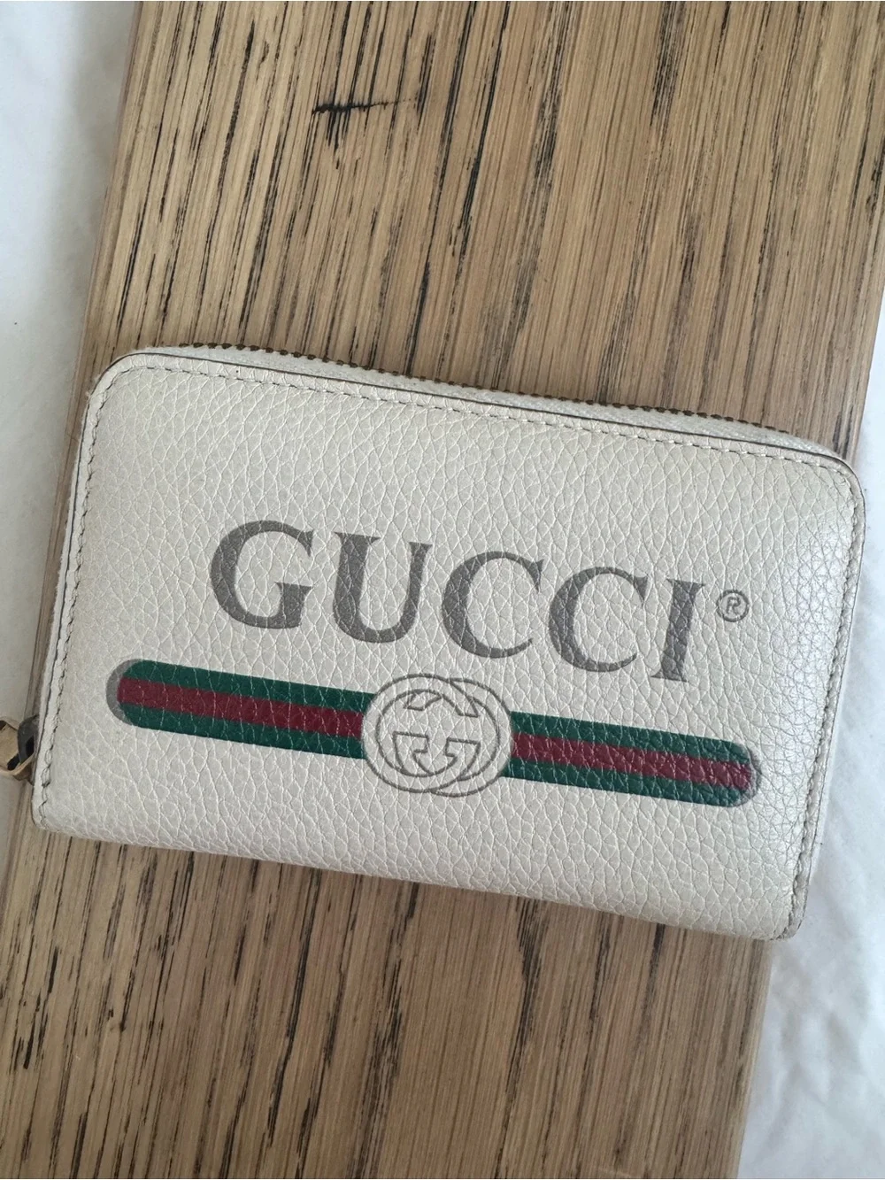 Gucci Cream Pebble Leather Zip Wallet - Picture 1 of 6
